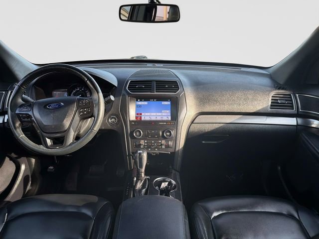 Used 2019 Ford Explorer XLT w/ Equipment Group 202A image 17