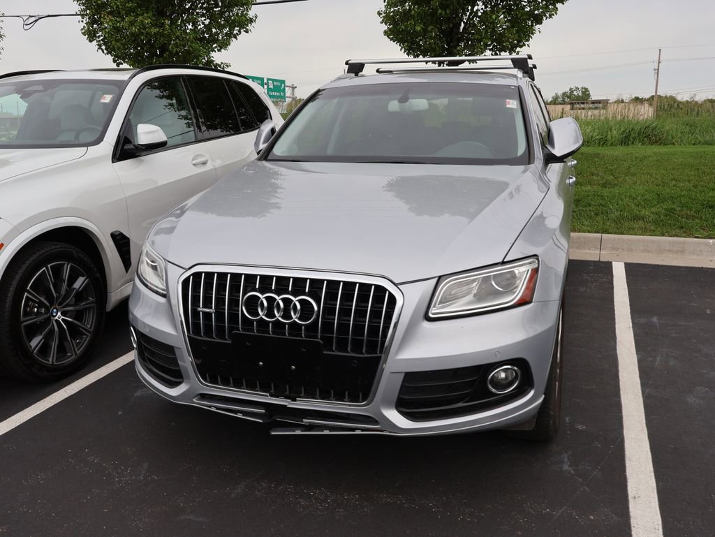 Used 2015 Audi Q5 2.0T Premium Plus w/ Technology Package AWD/4WD image 2