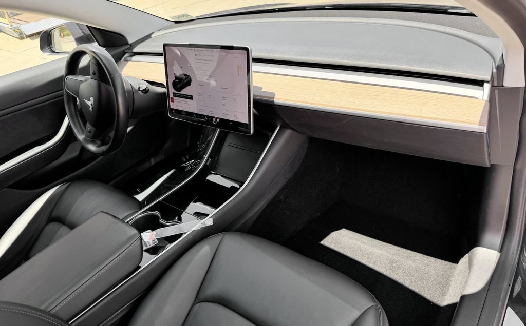 Used 2018 Tesla Model 3 Long Range AWD/4WD image 27