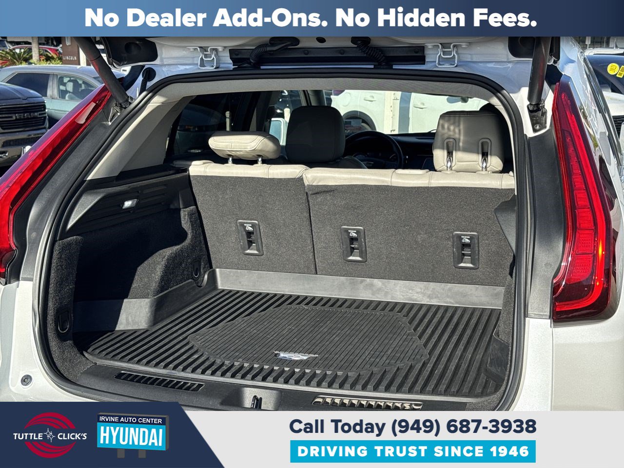 Used 2020 Cadillac XT4 Premium Luxury w/ Driver Awareness Package AWD/4WD image 40