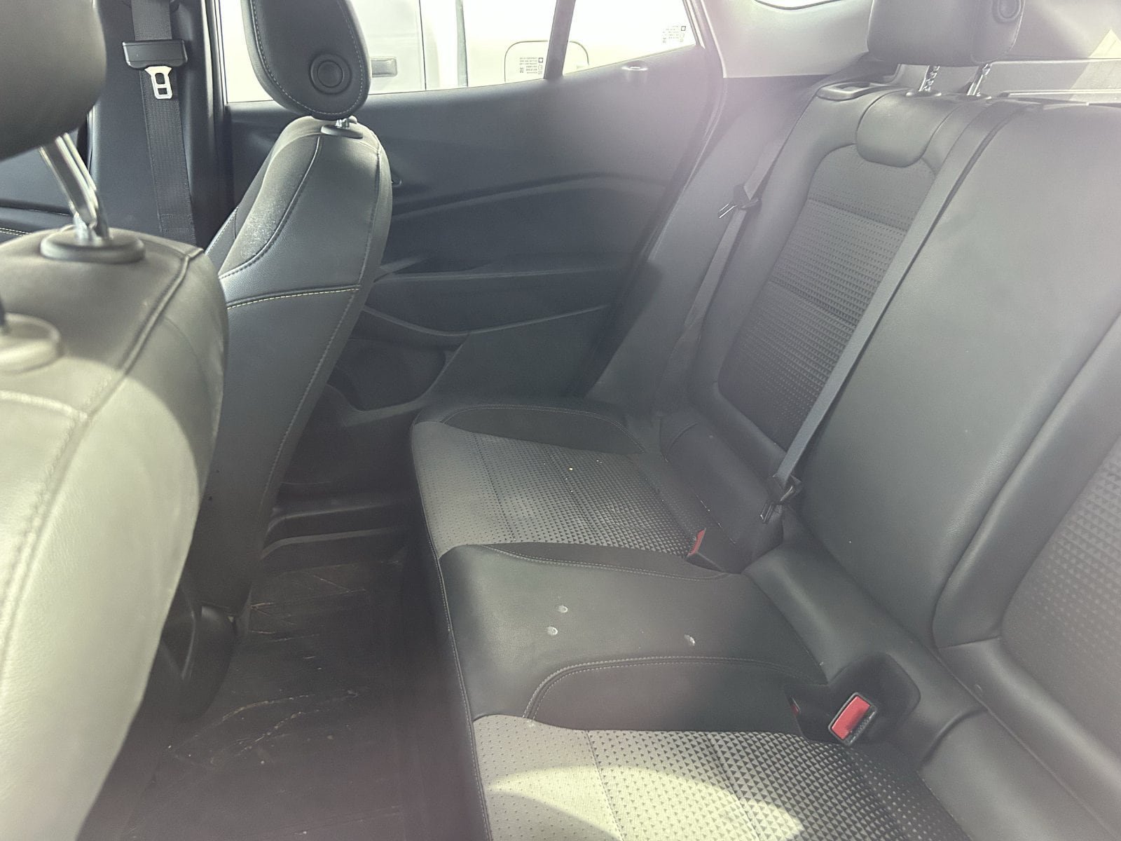 Used 2024 Chevrolet Trax LT w/ Sunroof Package FWD image 10