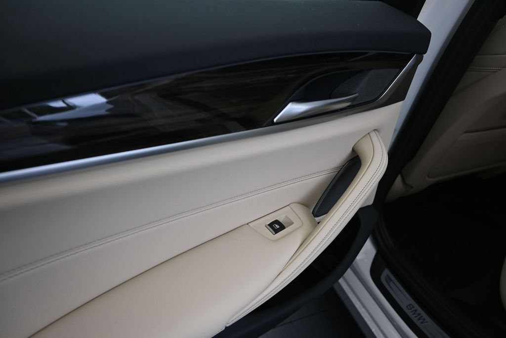 Certified 2023 BMW 530i w/ Premium Package RWD image 29