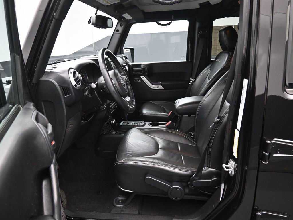 Used 2016 Jeep Wrangler Unlimited Sahara w/ Mopar Chrome Edition Group image 9