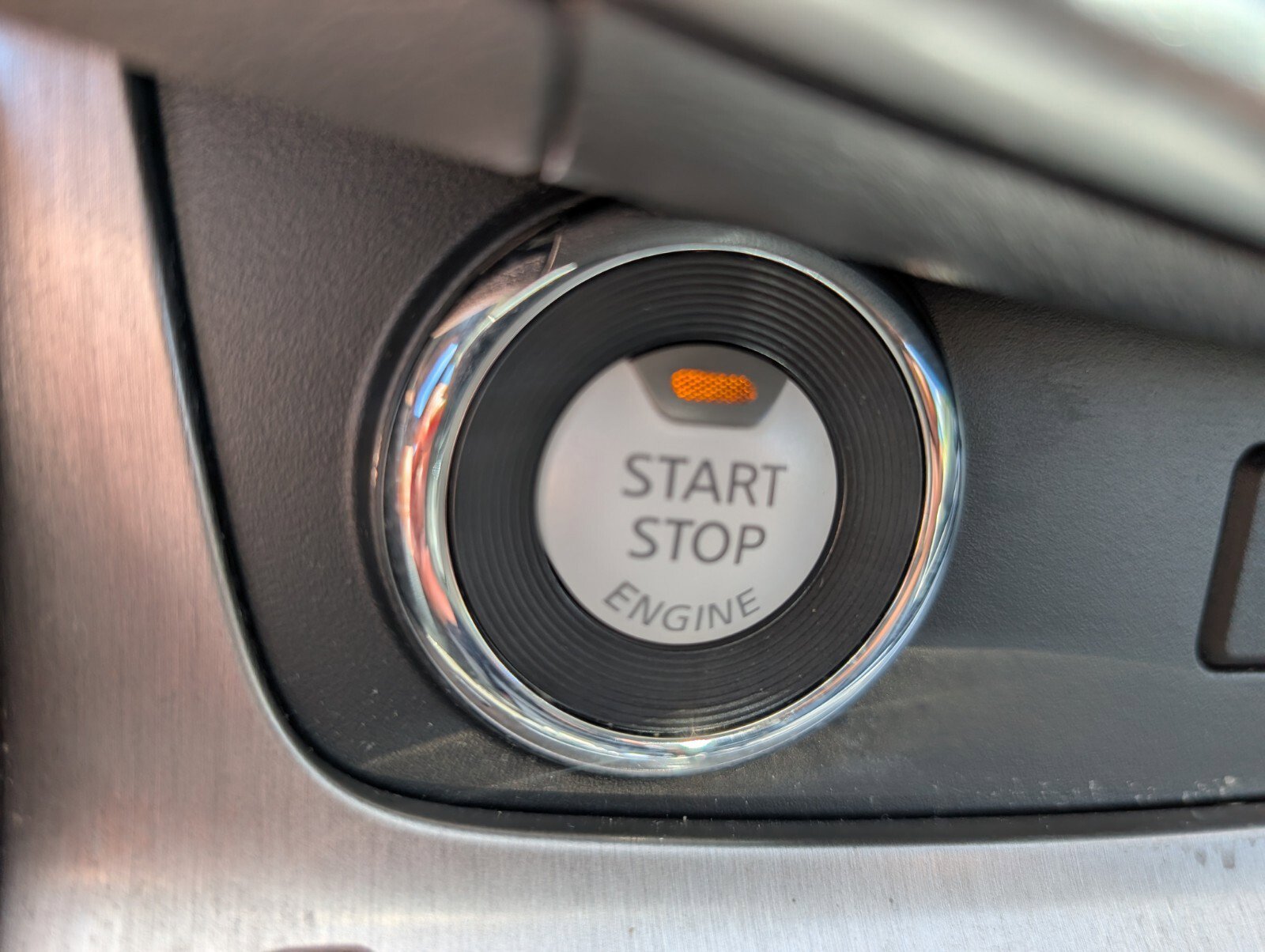 Certified 2024 Nissan Murano SV image 26