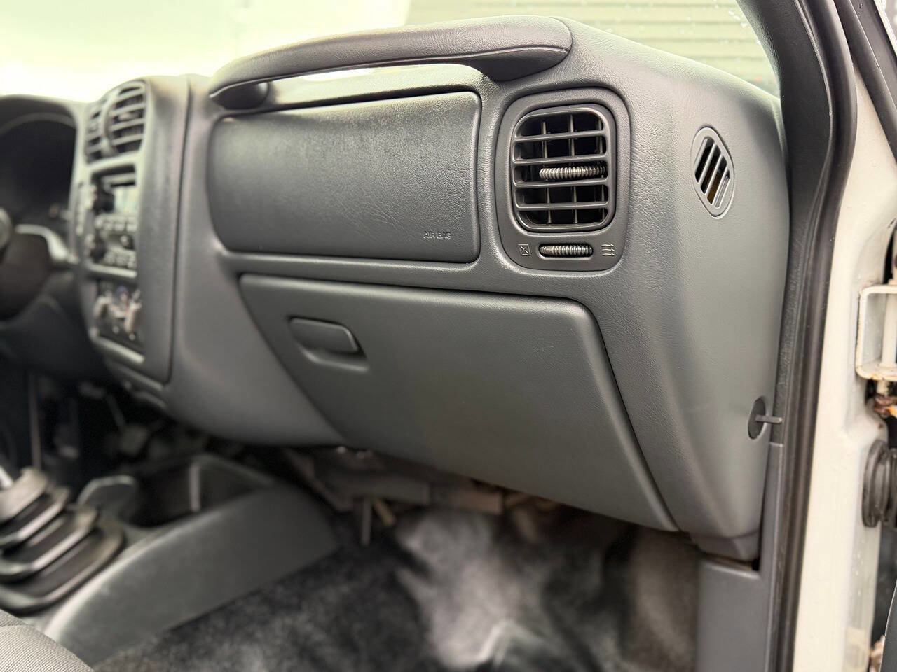 Used 2003 GMC Sonoma SL w/ Convenience Package image 83