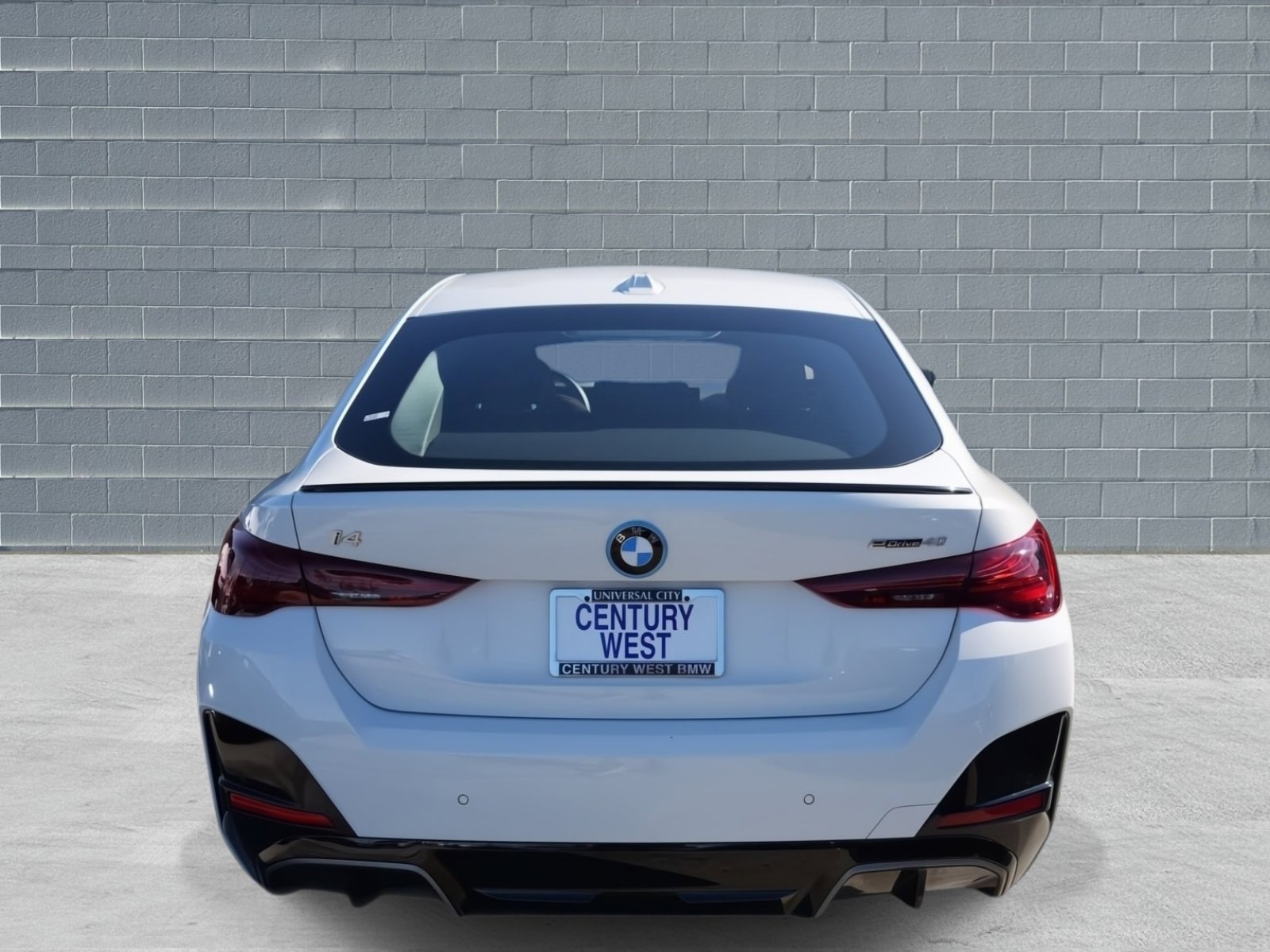 Used 2025 BMW i4 eDrive40 w/ M Sport Package image 3