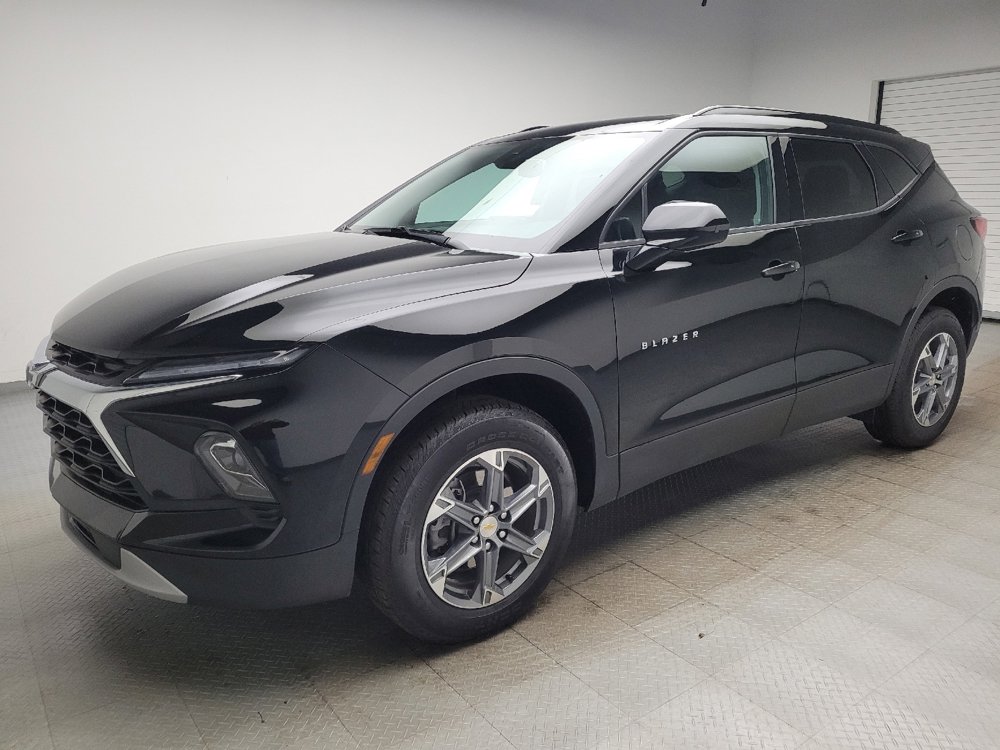 Used 2024 Chevrolet Blazer LT w/ Convenience Package FWD image 2
