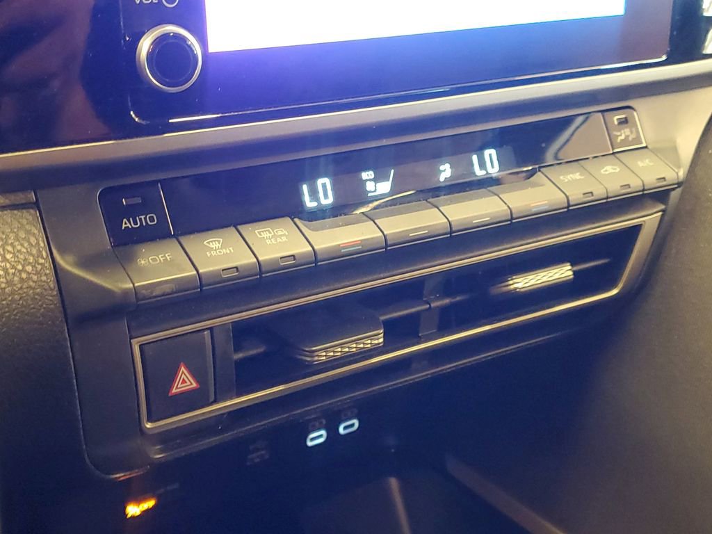 Certified 2025 Toyota Camry LE image 28