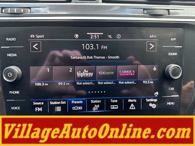 Used 2022 Volkswagen Tiguan SE w/ Panoramic Sunroof Package AWD/4WD image 25