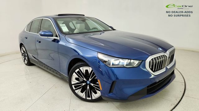 Used 2025 BMW i5 xDrive40 w/ Premium Package AWD/4WD image 1