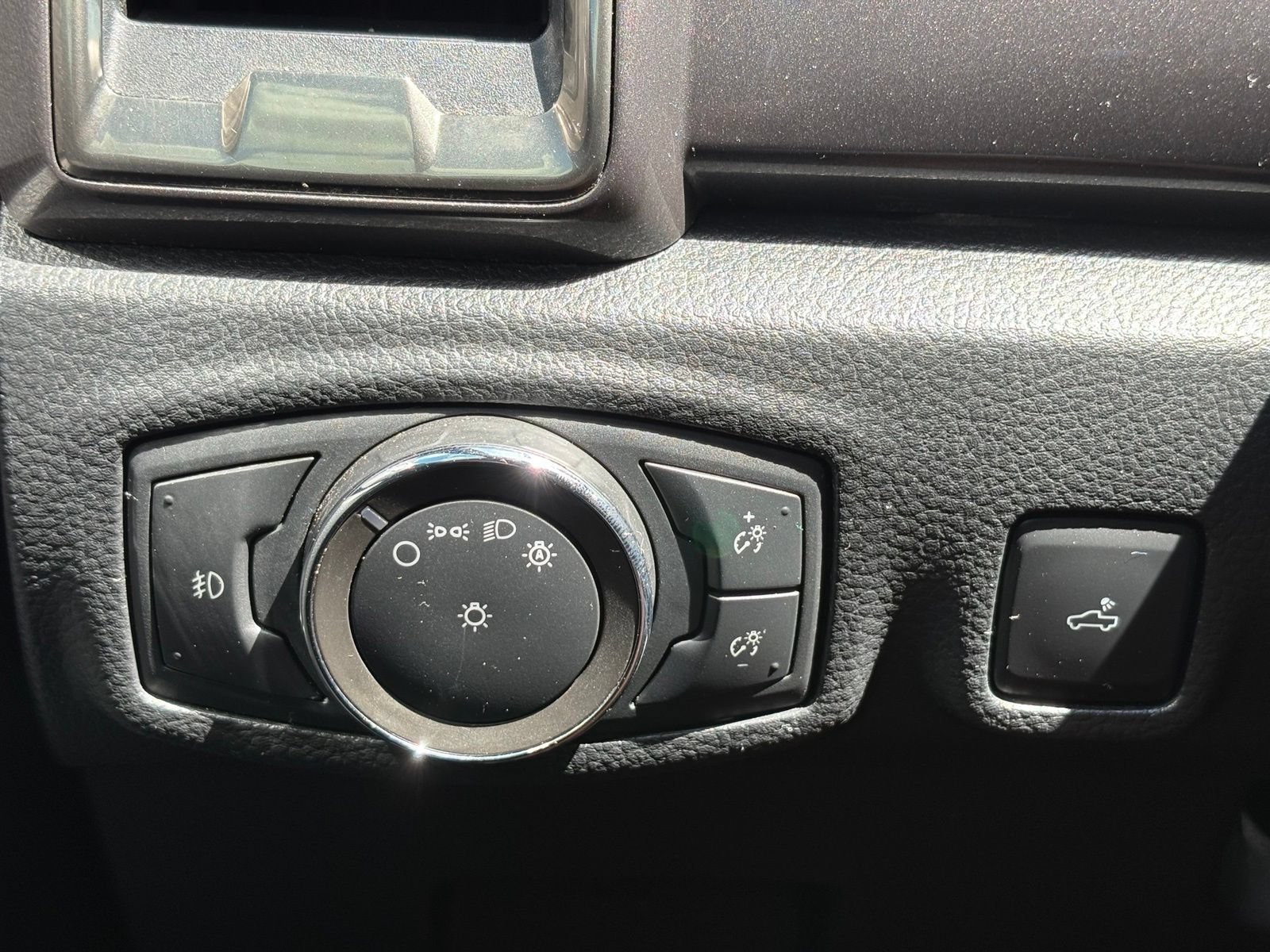 Used 2019 Ford Ranger Lariat w/ Technology Package RWD image 17