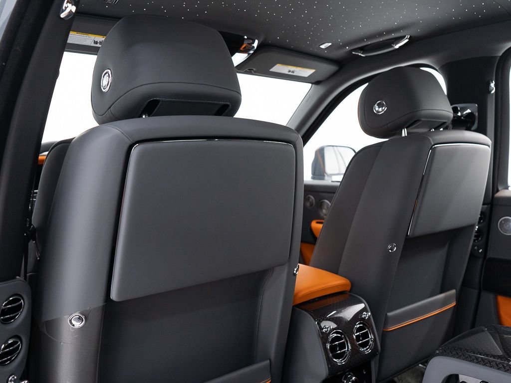 New 2027 Rolls-Royce Cullinan Black Badge AWD/4WD image 24
