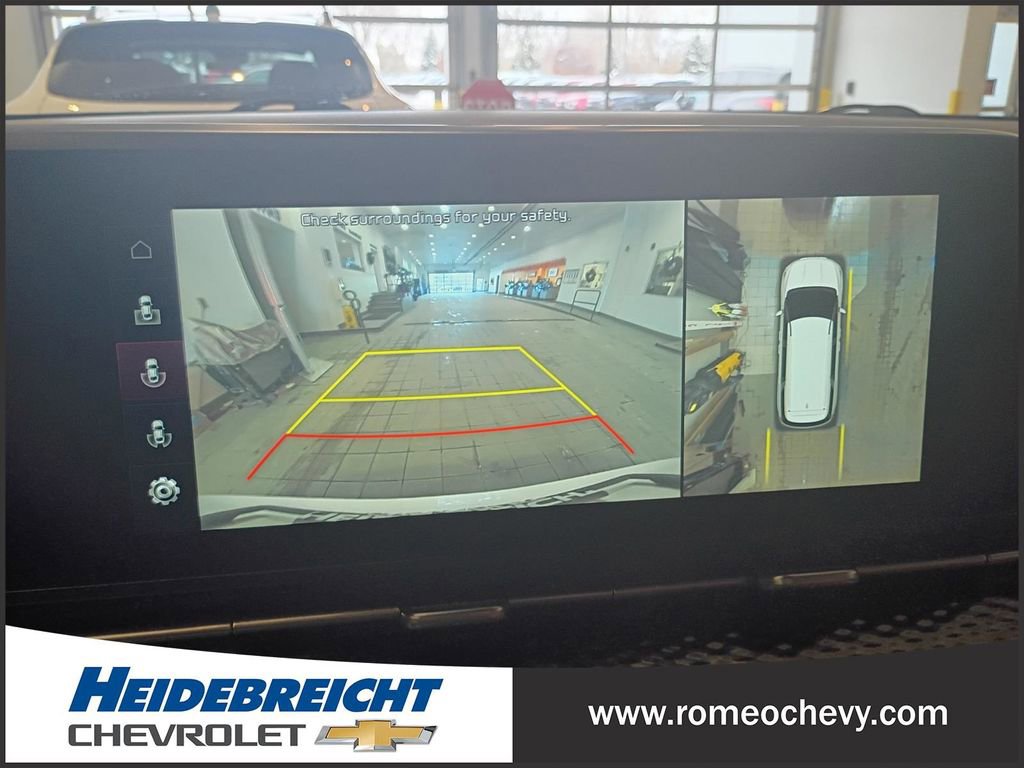 Used 2022 Kia Carnival SX Prestige image 24