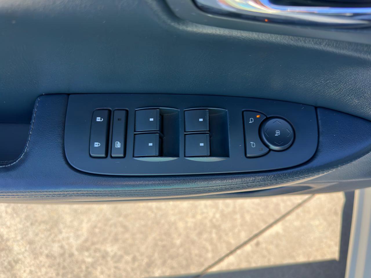 Used 2009 Cadillac DTS Limousine FWD image 44