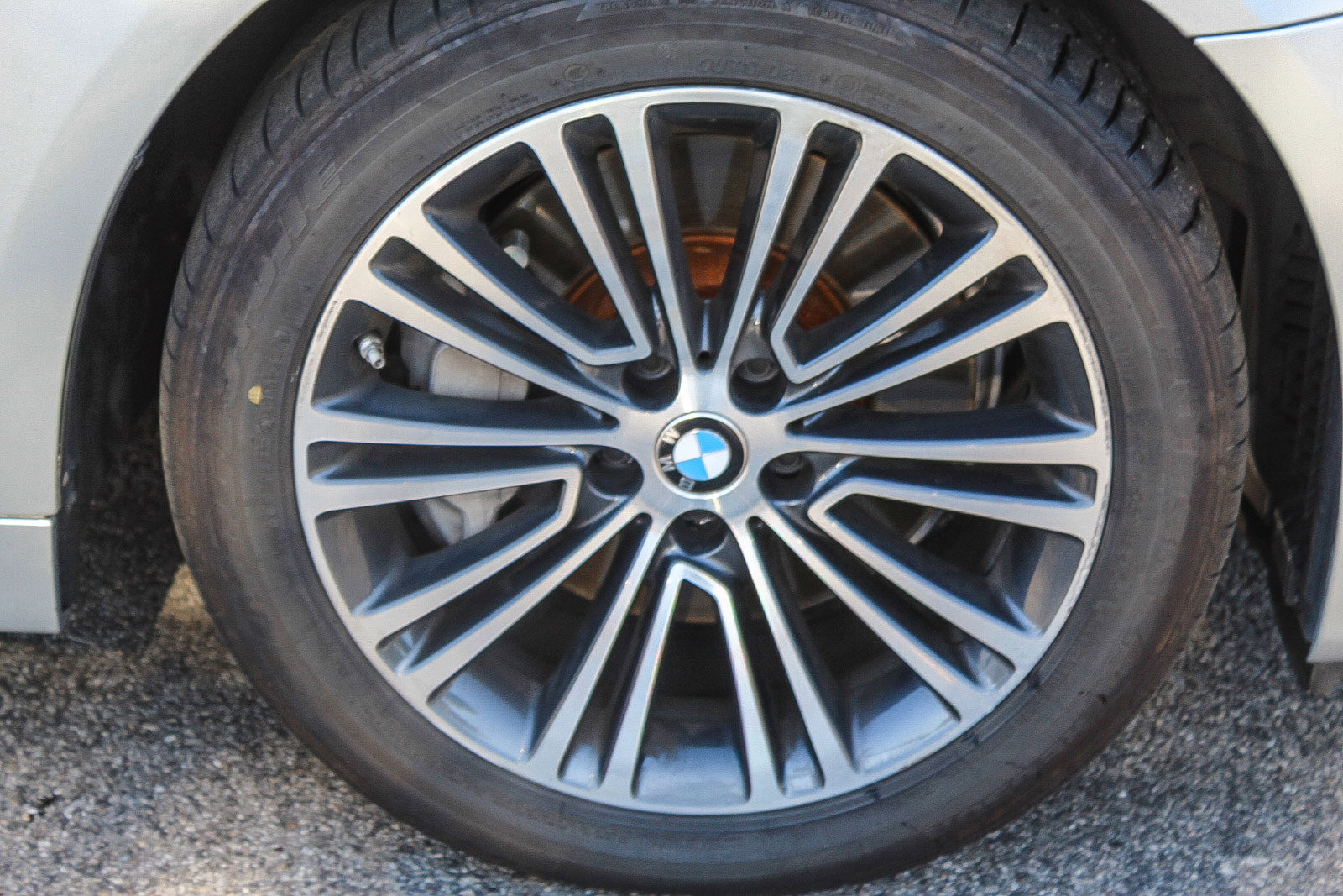 Used 2019 BMW 540i image 10