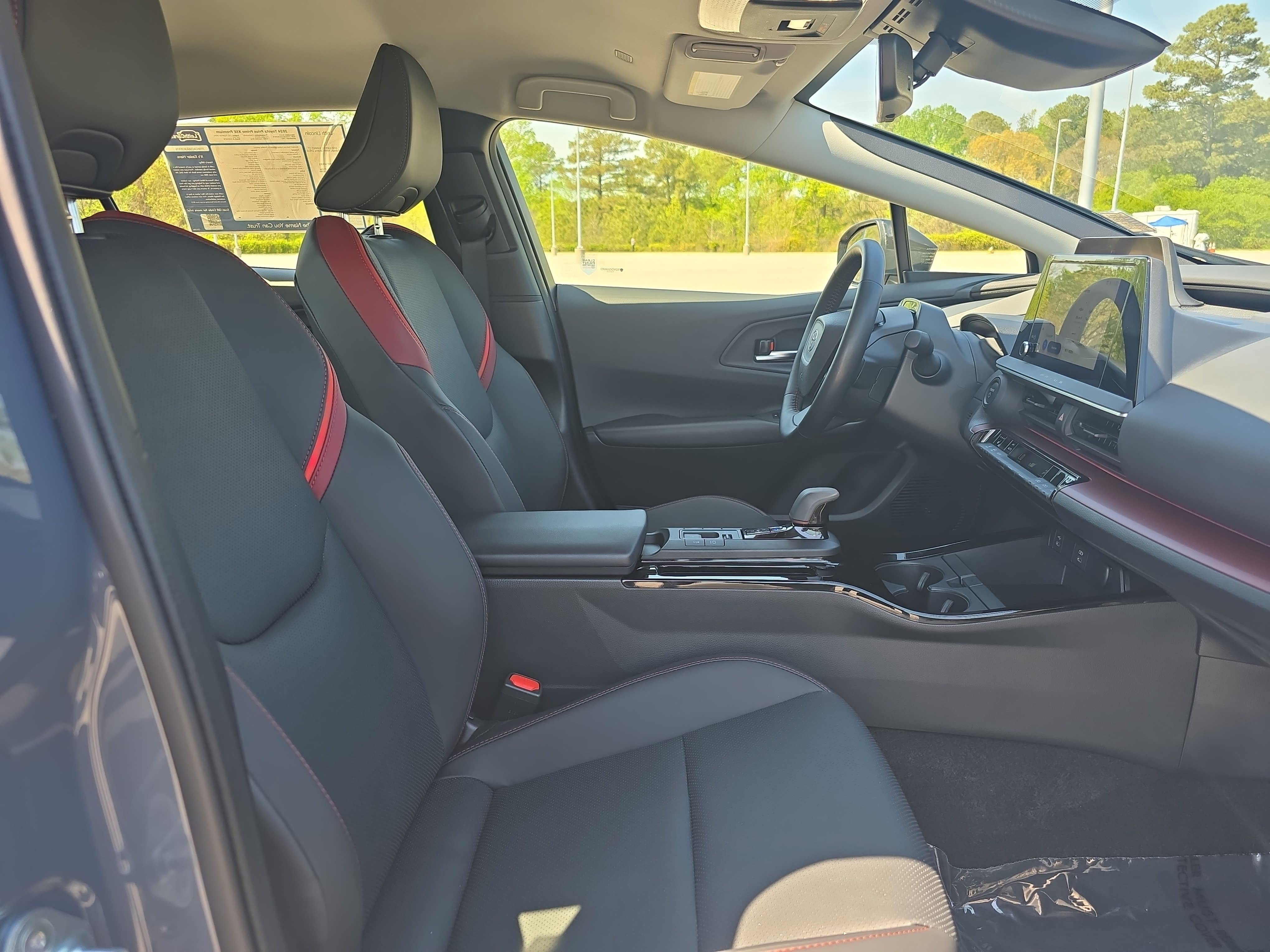 Used 2024 Toyota Prius Prime image 10