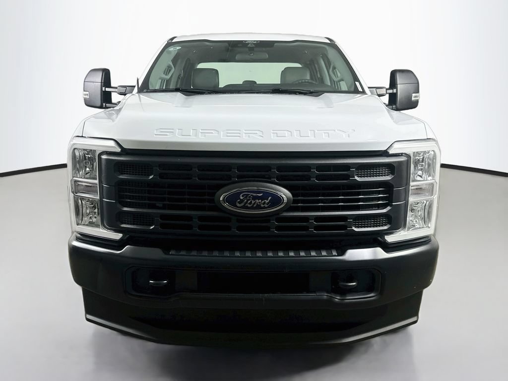 Used 2026 Ford F250 XL AWD/4WD image 2