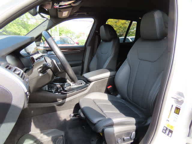 Used 2024 BMW X3 xDrive30i w/ Premium Package w/ZPA AWD/4WD image 13