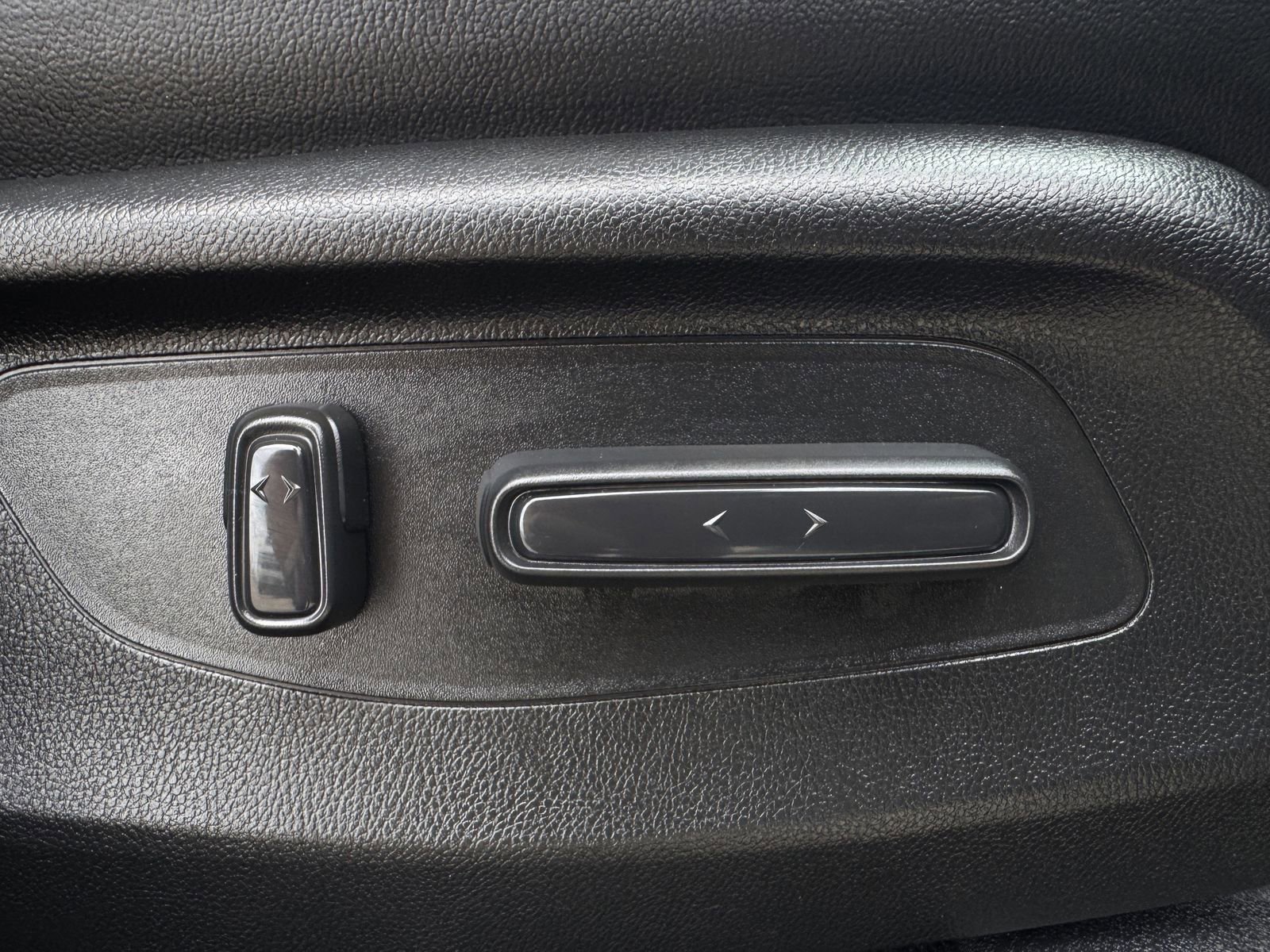 Used 2024 Honda CR-V Sport Touring image 31