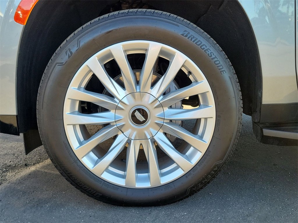 Certified 2024 Cadillac Escalade ESV Luxury image 32