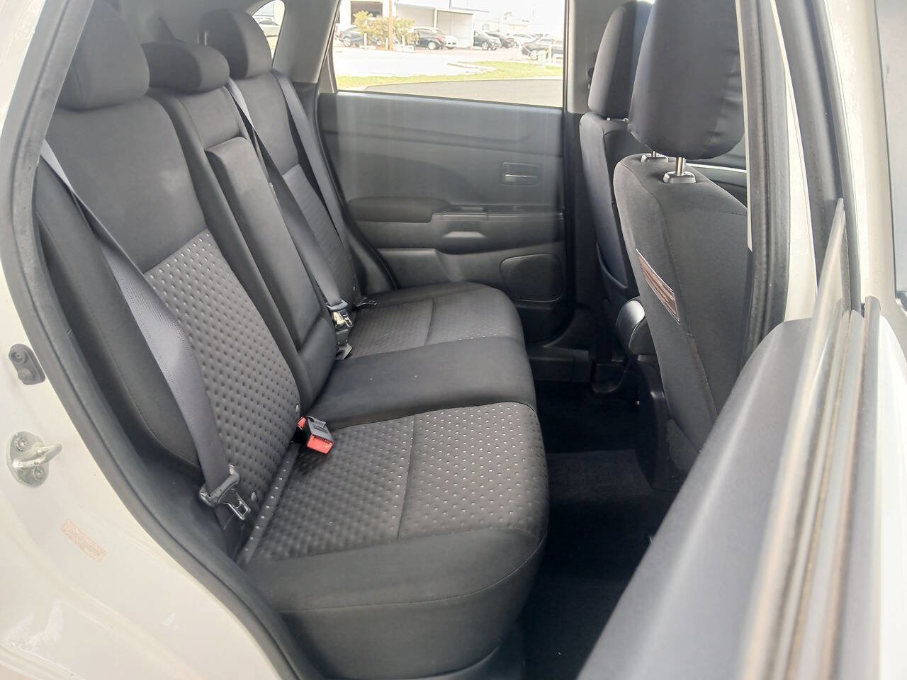 Used 2011 Mitsubishi Outlander Sport SE FWD image 10