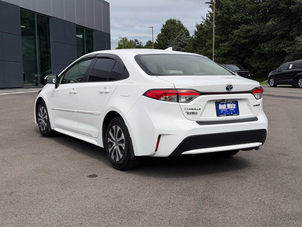Used 2022 Toyota Corolla LE FWD image 4