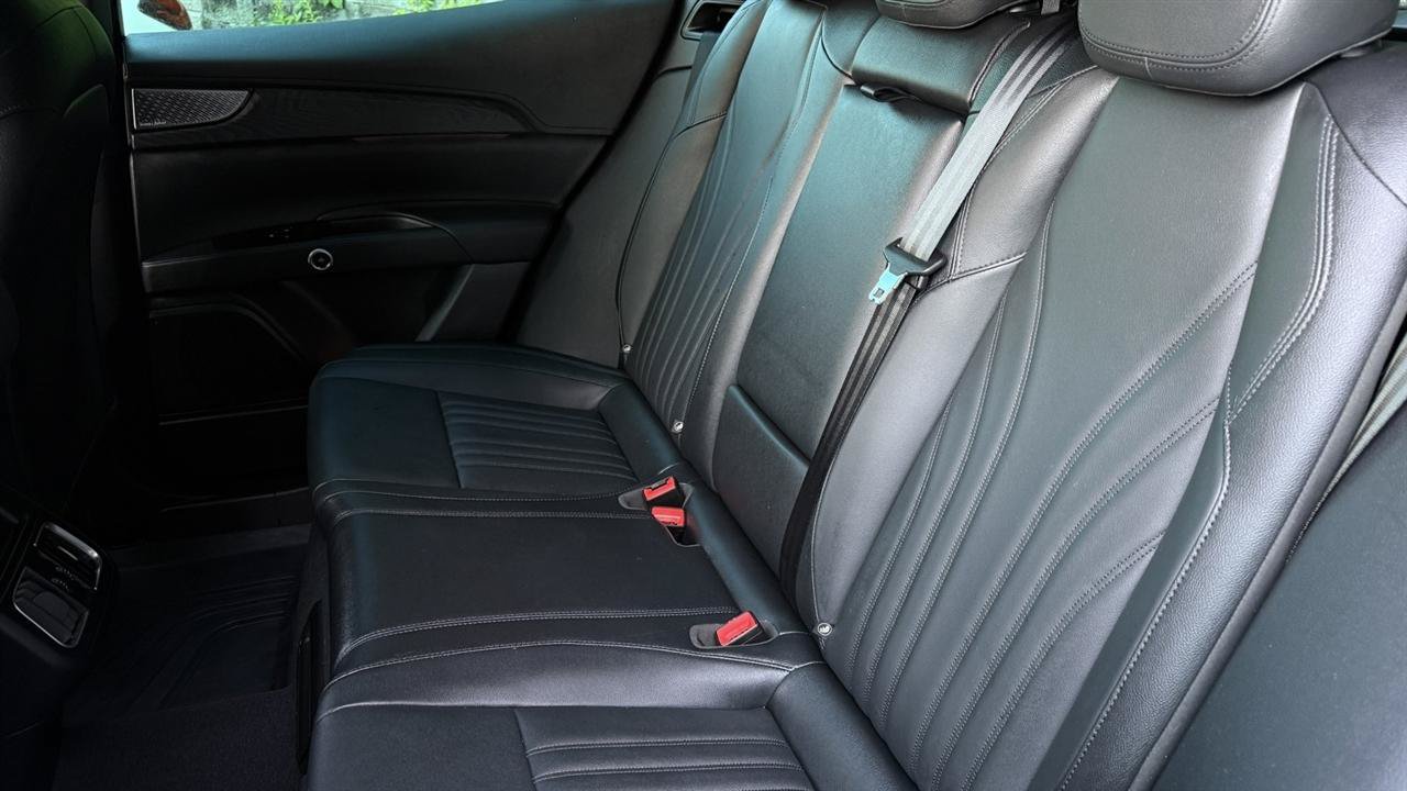 Used 2024 Maserati Grecale GT AWD/4WD image 32