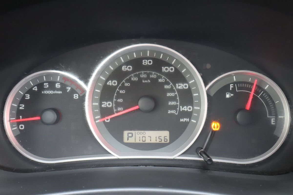 Used 2010 Subaru Impreza 2.5i AWD/4WD image 32