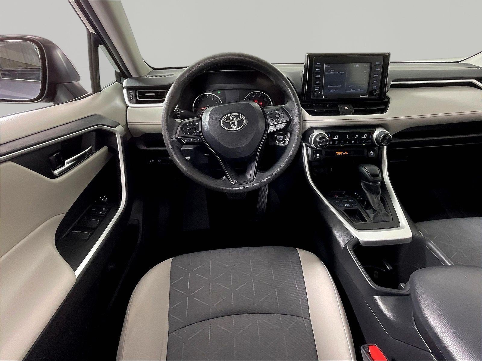 Used 2022 Toyota RAV4 XLE w/ Convenience Package AWD/4WD image 8