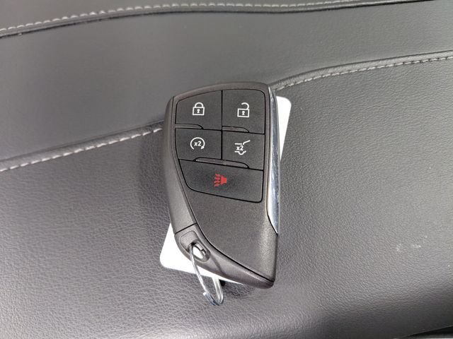 Used 2025 Buick Enclave Avenir AWD/4WD image 10