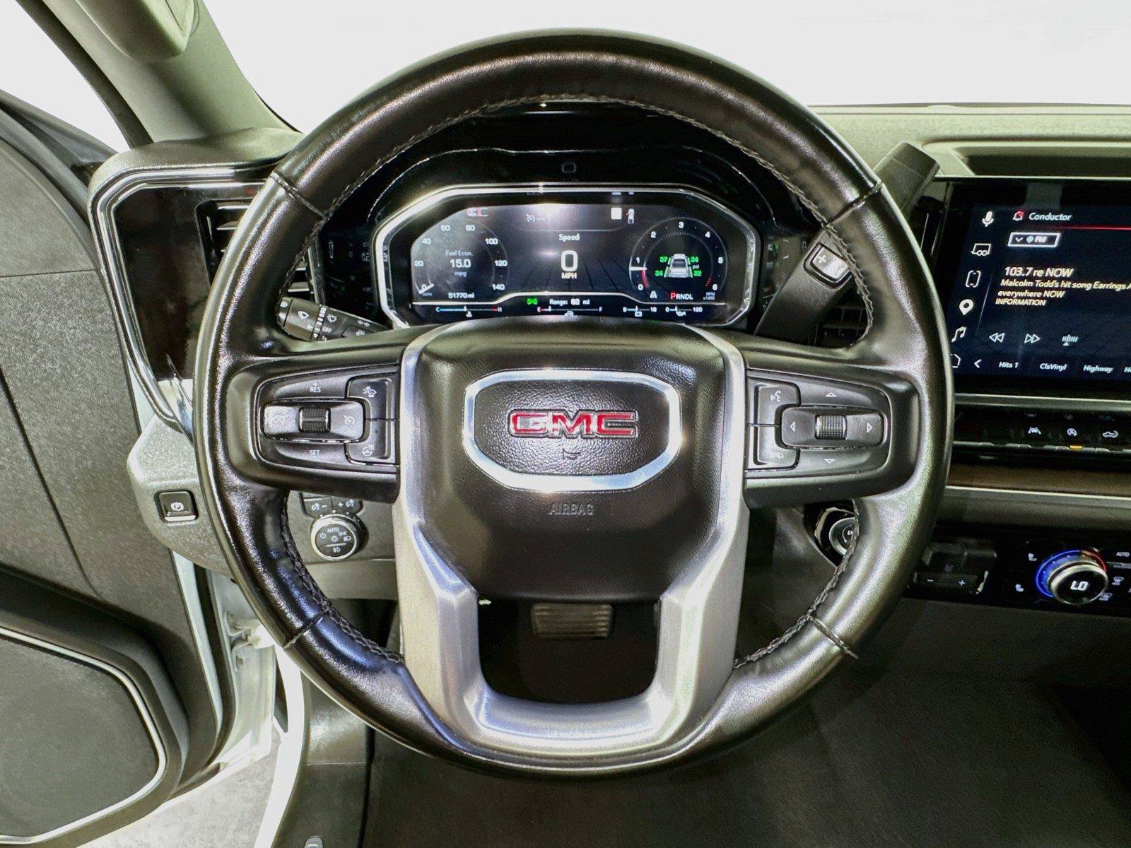 Certified 2025 GMC Sierra 1500 SLT RWD image 9
