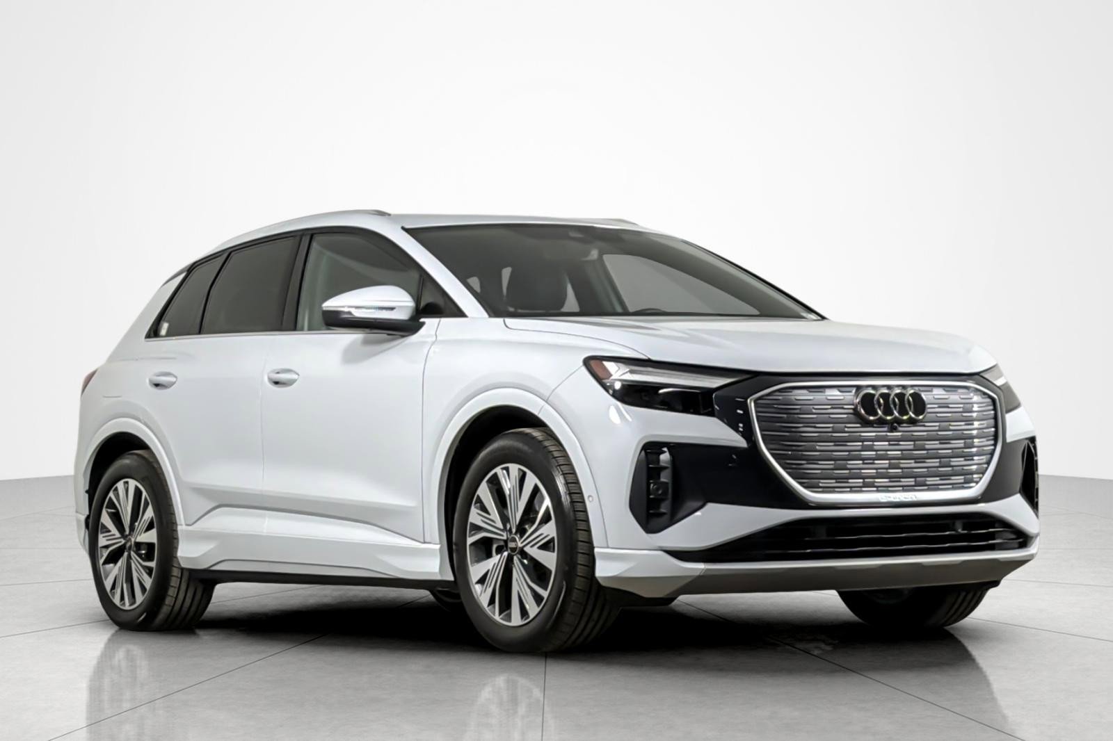 Used 2023 Audi Q4 e-tron Premium Plus w/ Premium Plus image 7