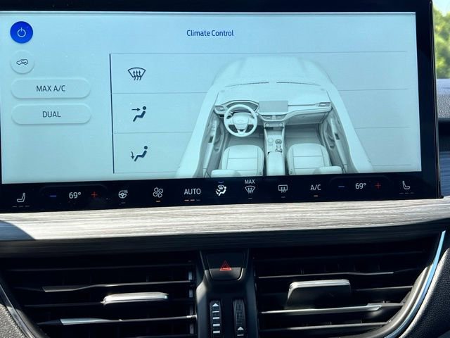 New 2025 Ford Escape SE w/ PHEV Premium Package image 42