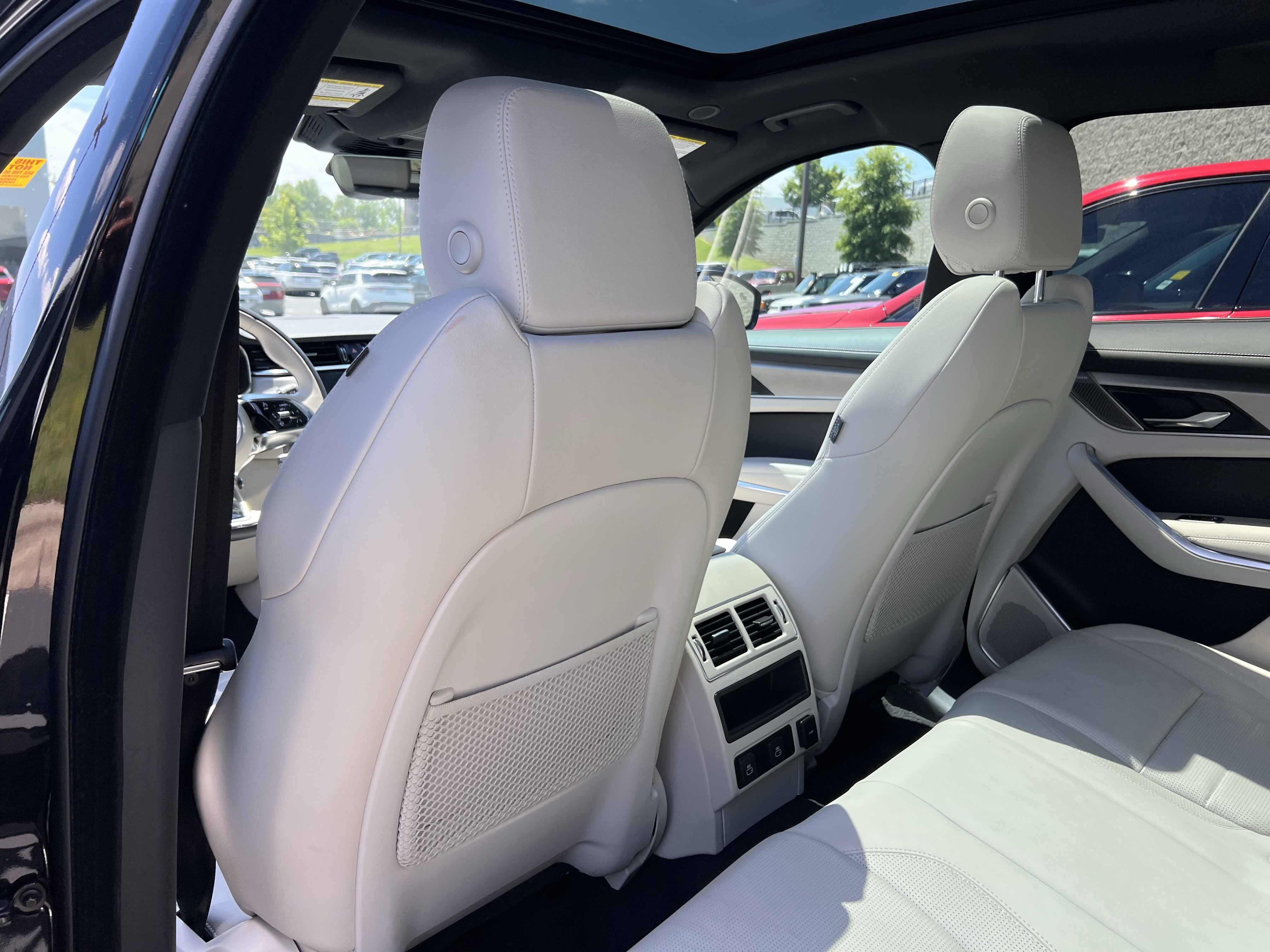 Used 2026 Jaguar F-PACE R-Dynamic S AWD/4WD image 30