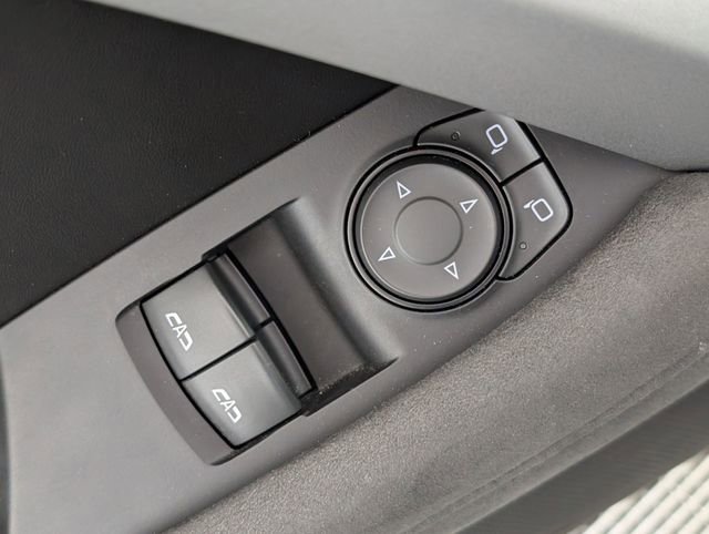 Used 2018 Chevrolet Camaro SS RWD image 12