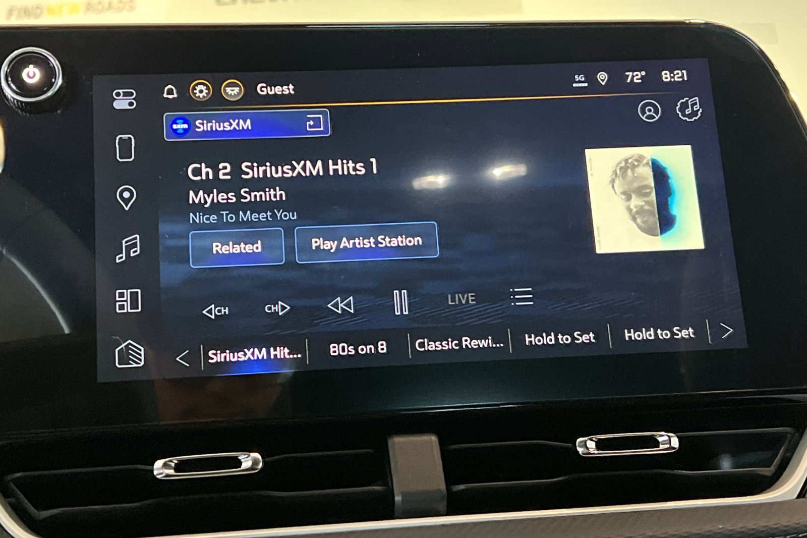 New 2026 Chevrolet Equinox LT image 18