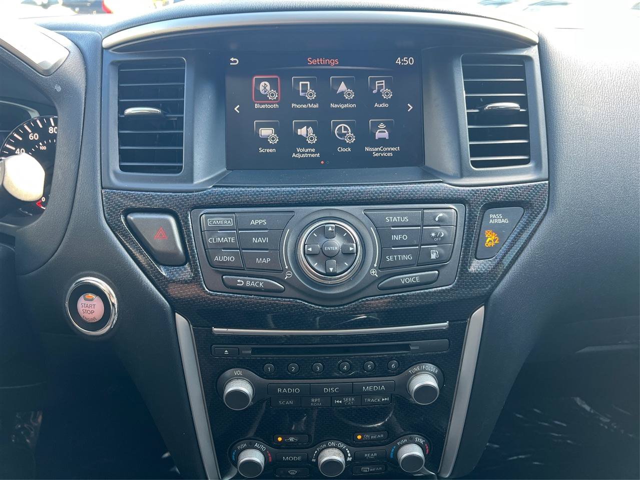 Used 2020 Nissan Pathfinder SL AWD/4WD image 26