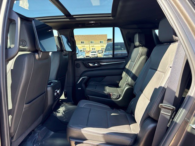 Used 2021 GMC Yukon Denali w/ Denali Premium Package AWD/4WD image 31