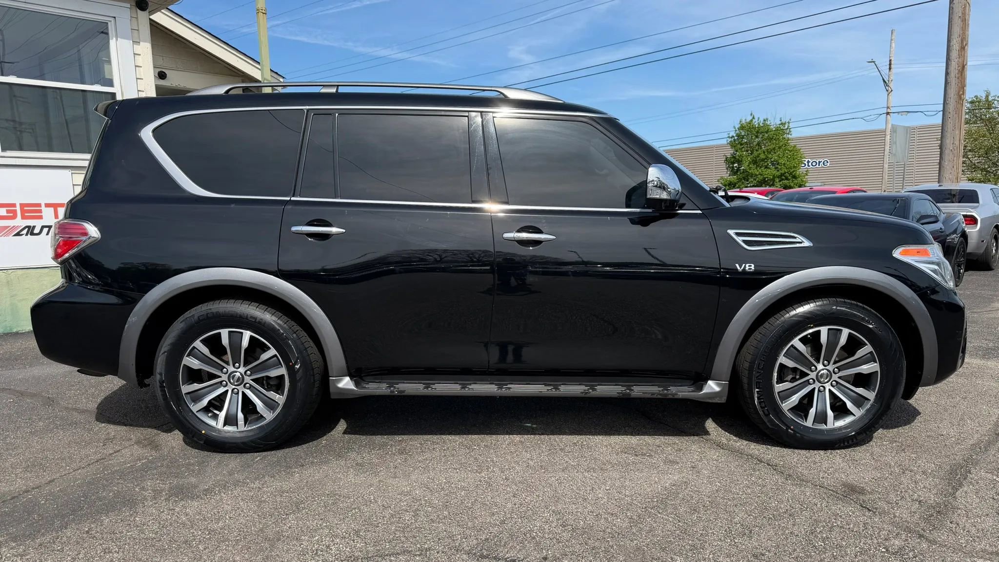 Used 2018 Nissan Armada SL w/ Moonroof Package image 6