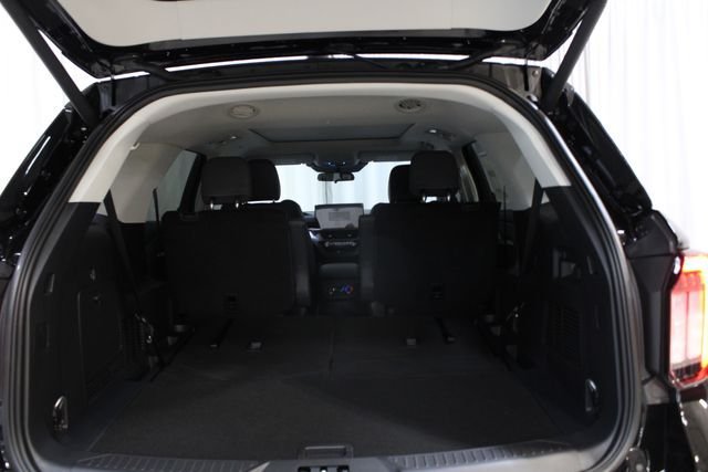 New 2026 Ford Explorer Active w/ Active Comfort Package AWD/4WD image 31