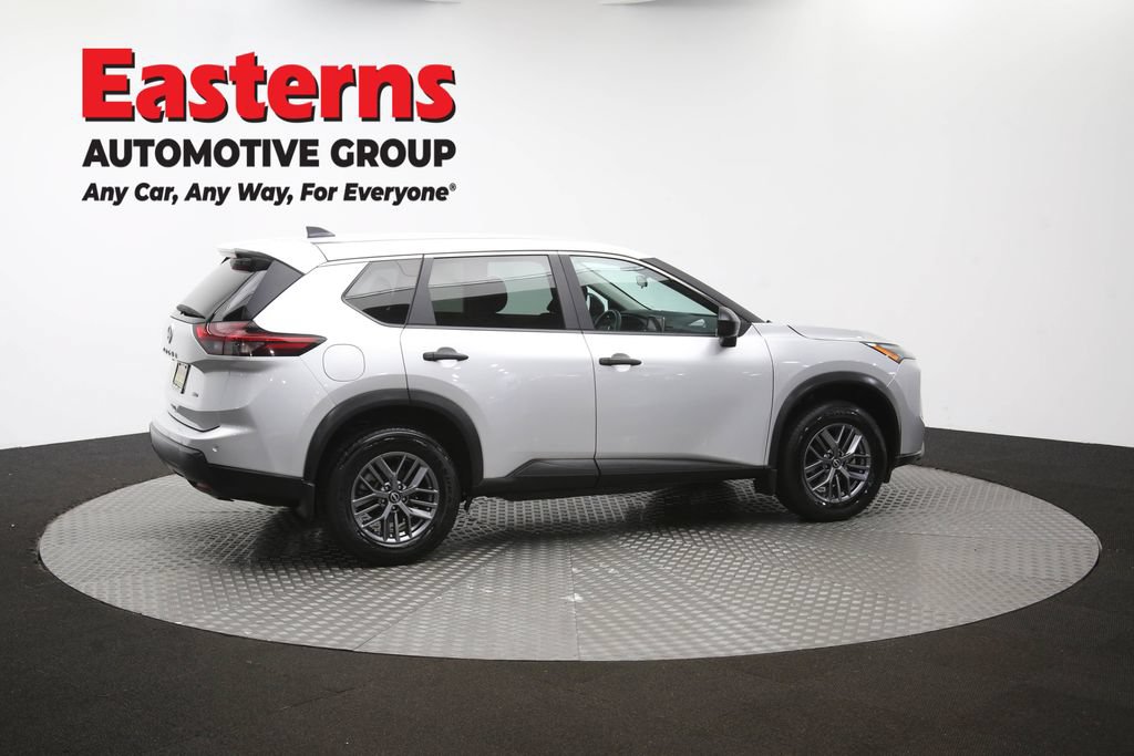 Used 2024 Nissan Rogue S AWD/4WD image 44