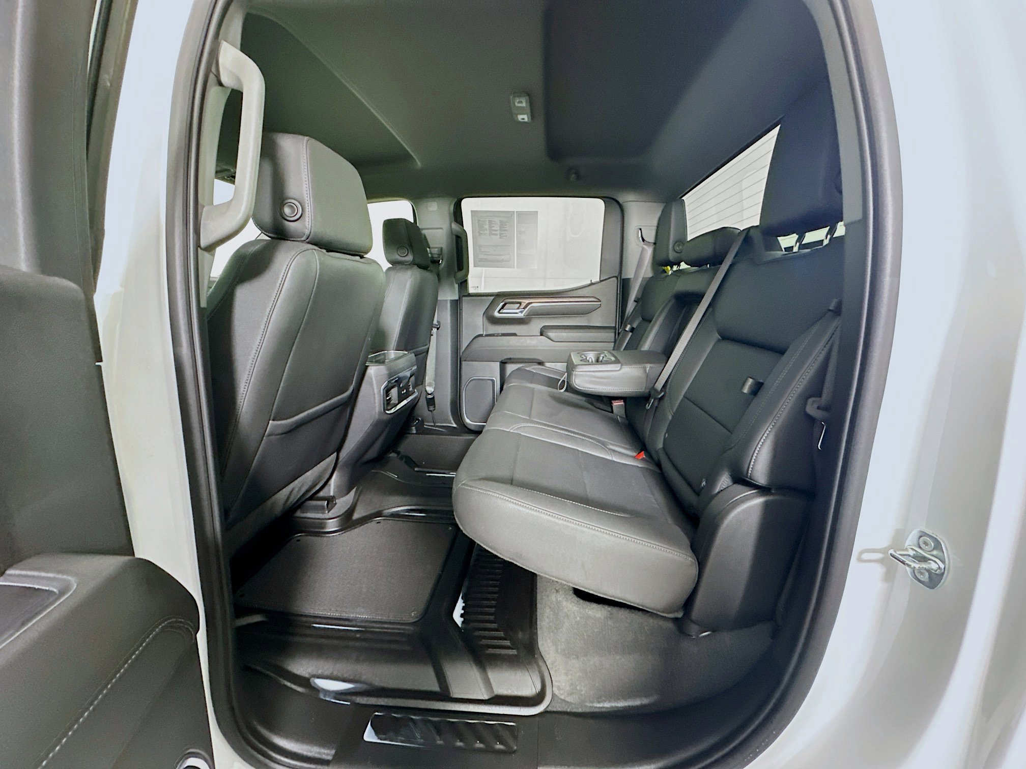 Used 2023 GMC Sierra 1500 SLT image 26