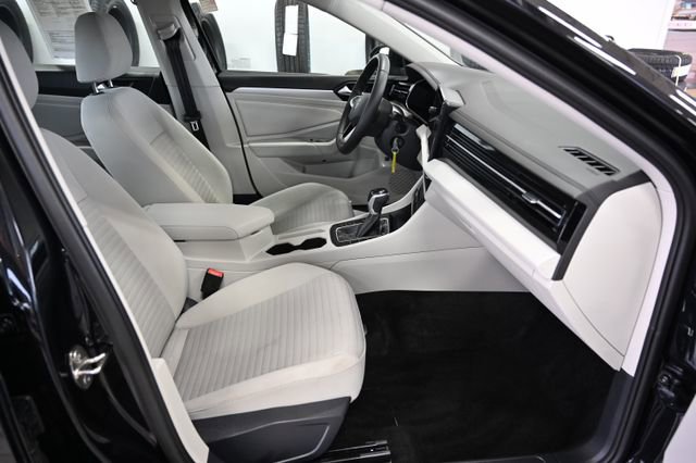 Used 2025 Volkswagen Jetta S image 11