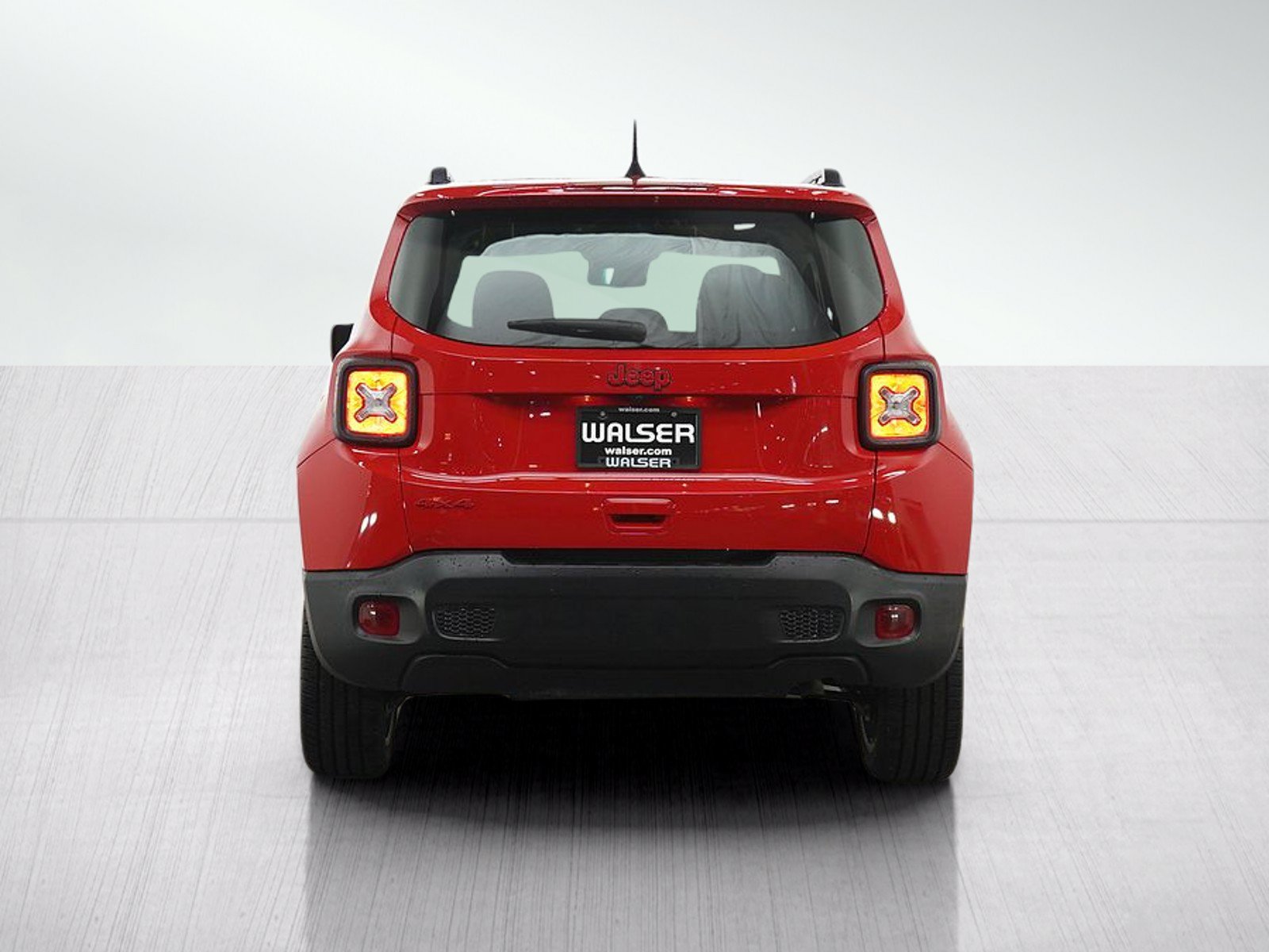 Used 2022 Jeep Renegade Latitude w/ Convenience Group AWD/4WD image 5