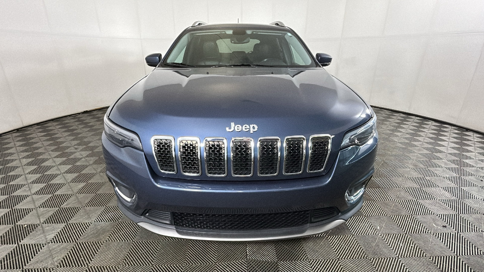 Used 2020 Jeep Cherokee Limited AWD/4WD image 9
