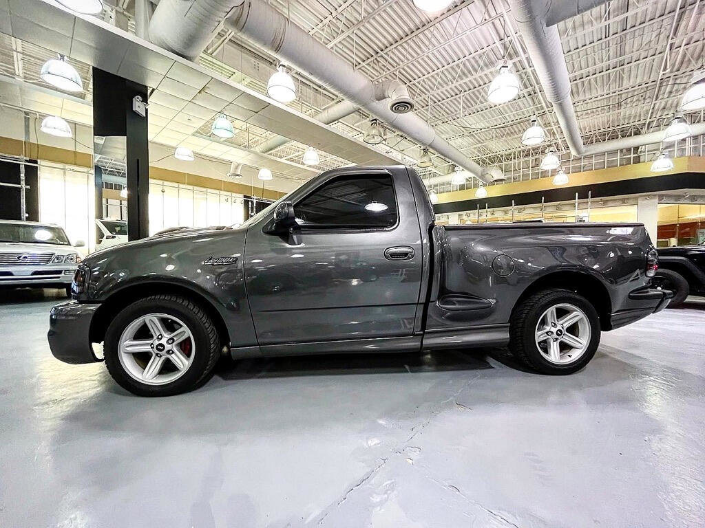 Used 2003 Ford F150 Lightning image 5