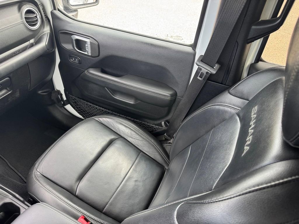 Used 2019 Jeep Wrangler Unlimited Sahara w/ Dual Top Group image 17