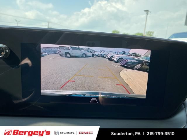 Used 2024 Buick Encore GX Preferred w/ Comfort Package FWD image 17