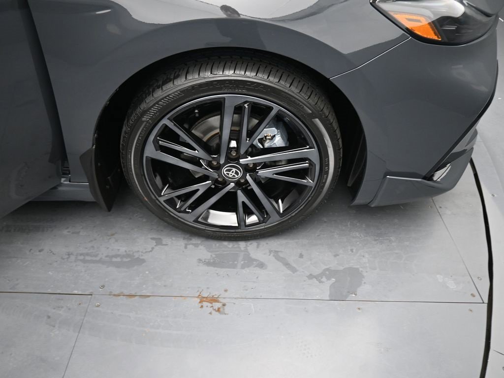 Used 2025 Toyota Camry XSE image 13