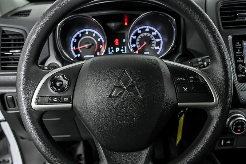 Used 2022 Mitsubishi Outlander Sport ES AWD/4WD image 21